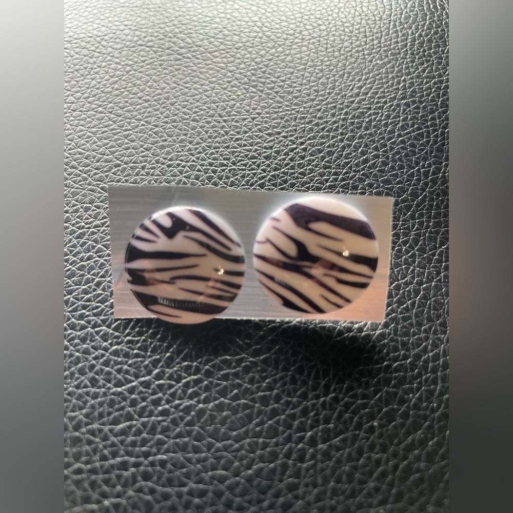 Zebra Print Round Earrings